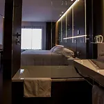 & Ciudad De Hotell Binéfar