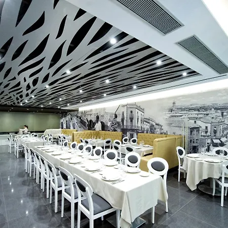 Szálloda & Ciudad De