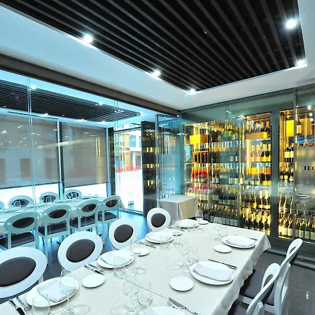 Hotell & Ciudad De 4*