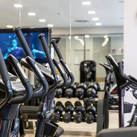 ホテル & Ciudad De Binéfar