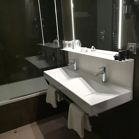 ホテル & Ciudad De 4*