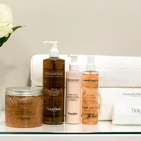 & Ciudad De Szálloda Binéfar