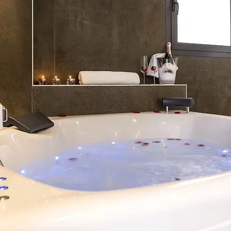 & Ciudad De Szálloda Binéfar