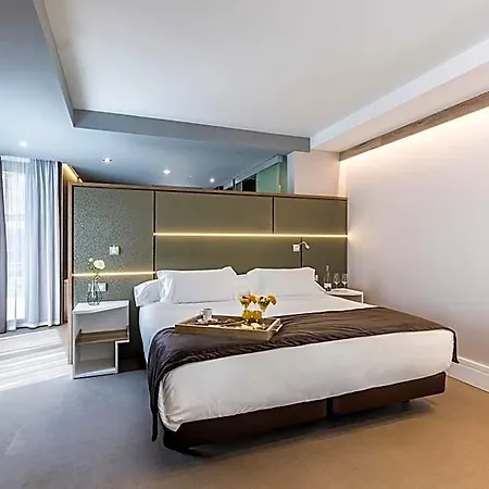 Hotel & Ciudad De 4*