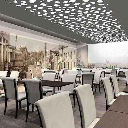 Hotell & Ciudad De 4*