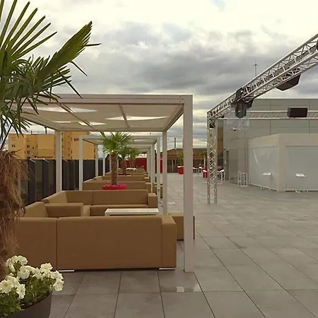 & Ciudad De 4* Binéfar