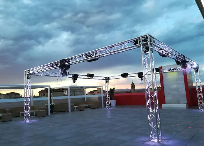 & Ciudad De Hotel Binefar