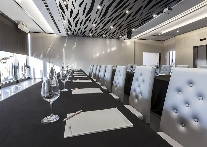 Hotel & Ciudad De 4*