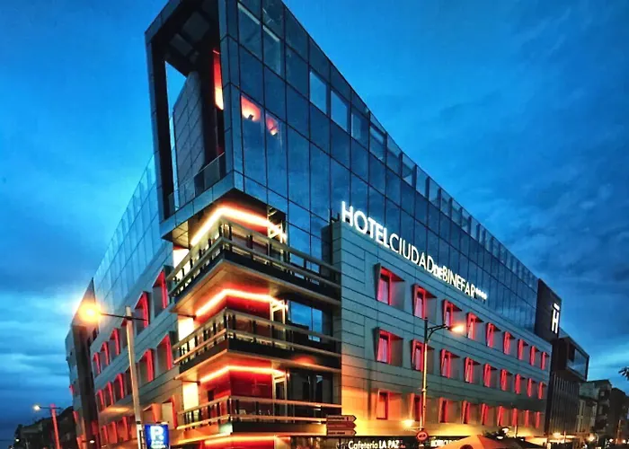 & Ciudad De 4* Binéfar