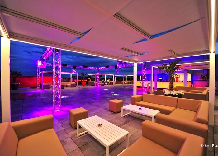 & Ciudad De Hotel 4*